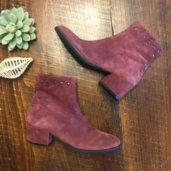 VANELi | Cranberry Color Suede Ankle Boots with Block Heel - Picture 3 of 6